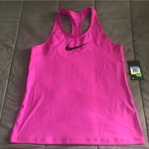 Nike top